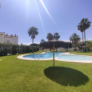 Casa Trebol Parquing Gratis Estepona
